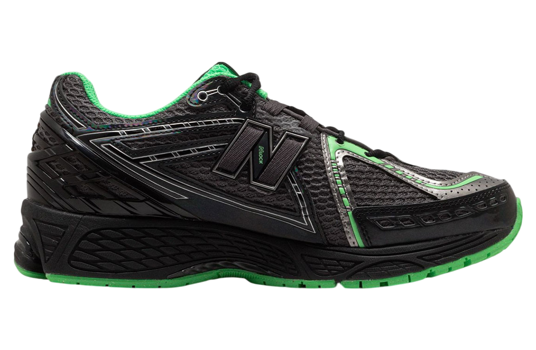 1906R Black / Green